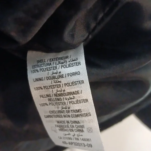 Black Puffer Jacket - Picture 6 of 7